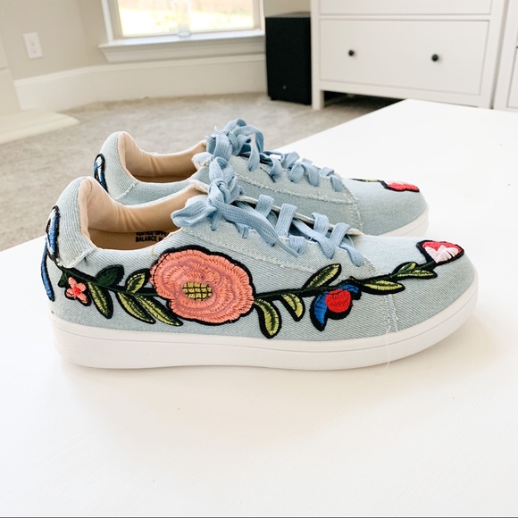 Chase + Chloe Shoes - Chase+Chloe Denim Sneakers Celine-1